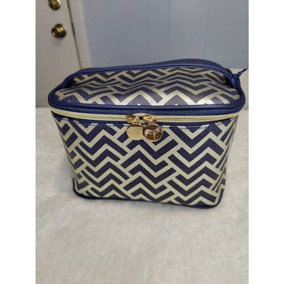 Dabney Lee Chevron Navy Blue and Gold Lunch Bag, NWT - Picture 1 of 6
